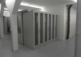 Serverraum mit 19-Zoll-Standschränken